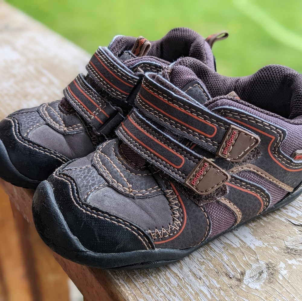 Pediped size 7 shoe